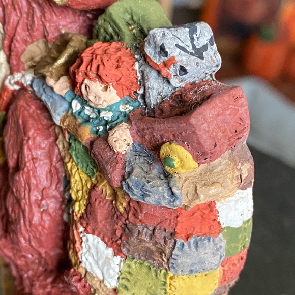 Vintage 1985 June McKenna Old World Santa Figurine Signed - Picture 6 of 7